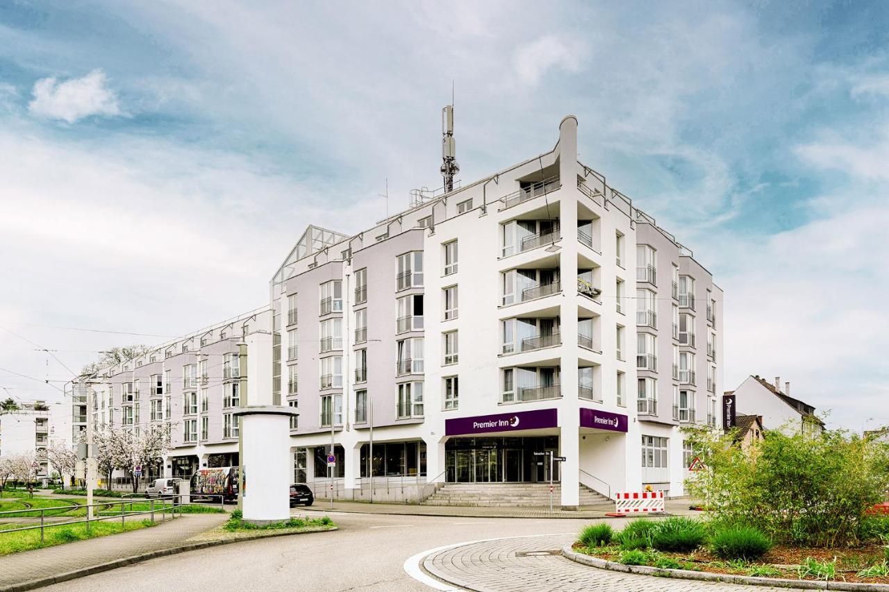 Premier Inn Stuttgart Bad Cannstatt Esterno foto