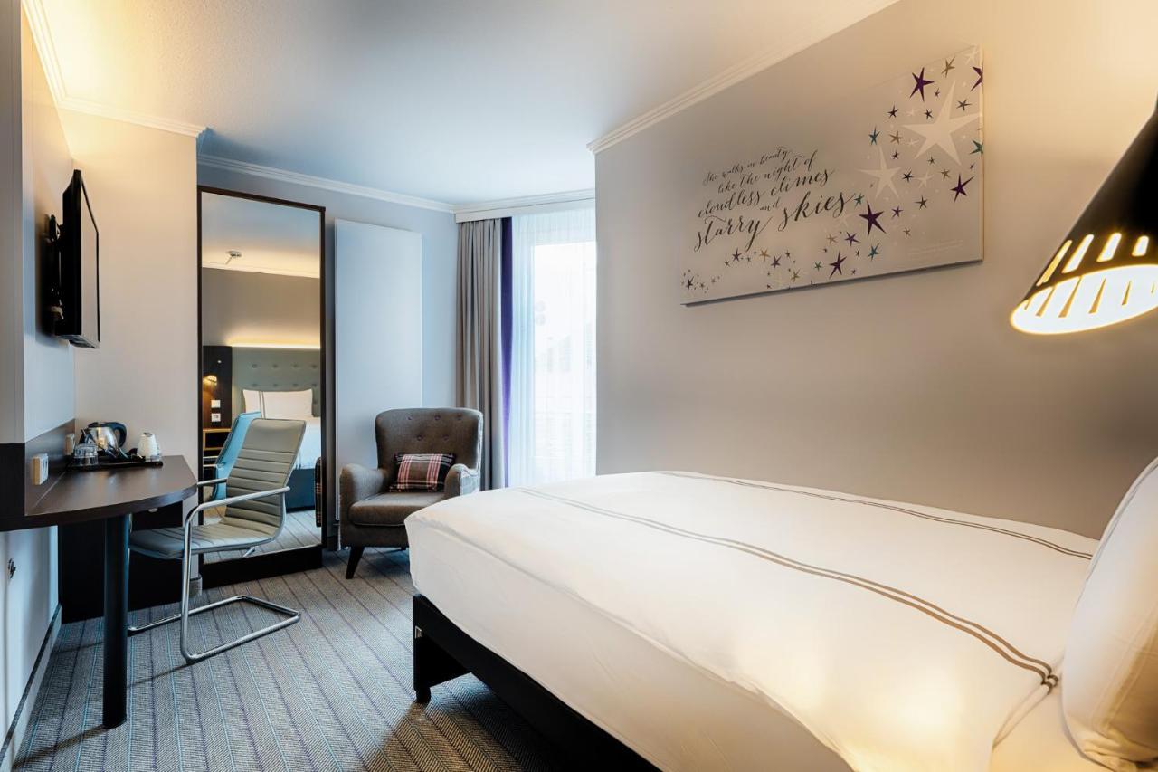 Premier Inn Stuttgart Bad Cannstatt Esterno foto