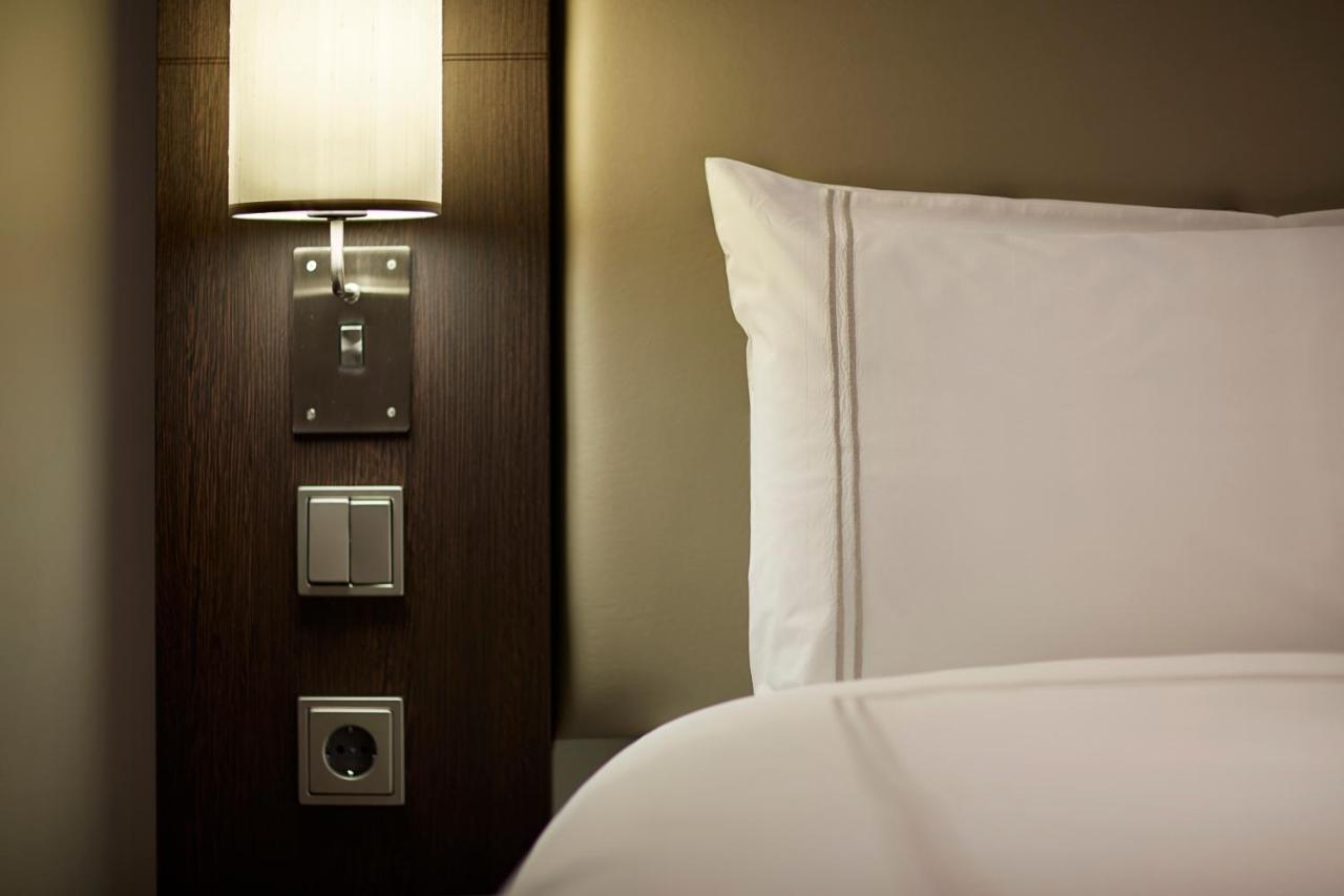 Premier Inn Stuttgart Bad Cannstatt Esterno foto