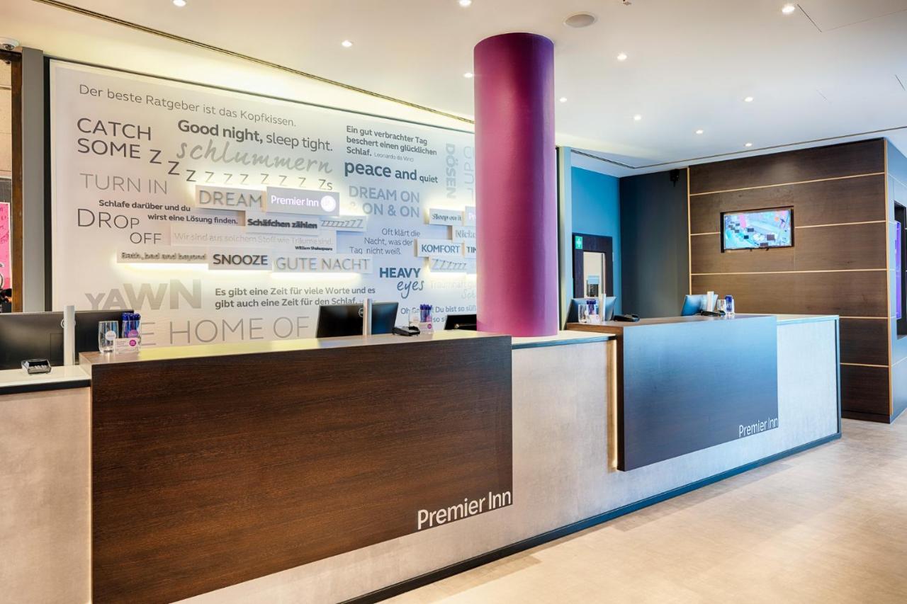 Premier Inn Stuttgart Bad Cannstatt Esterno foto