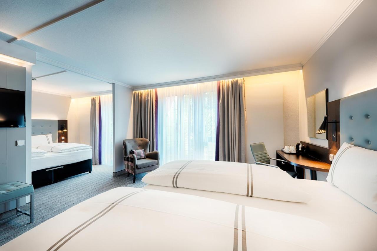 Premier Inn Stuttgart Bad Cannstatt Esterno foto